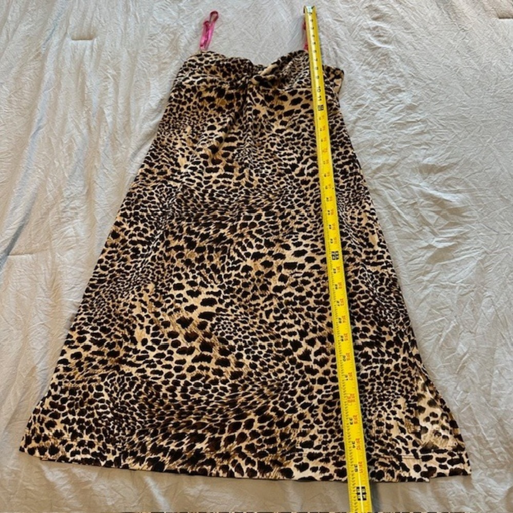 BCBG Leopard Print Dress, Twist Front, Sleeveless, Knee Length, Sexy Party - Picture 6 of 7